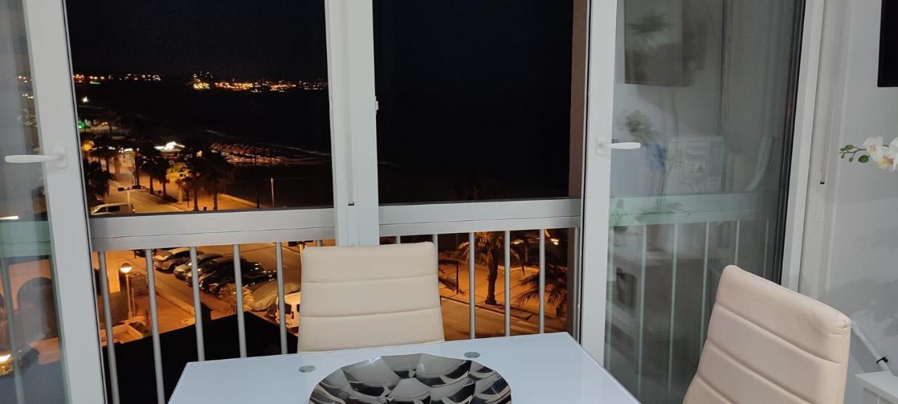 דירות פואנגירולה Turisstiko Playa Carvajal מראה חיצוני תמונה